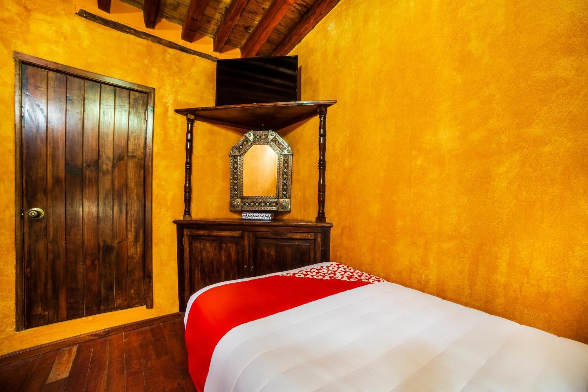 Oyo Hotel El Mineral, Tlalpujahua de Rayón Kültér fotó